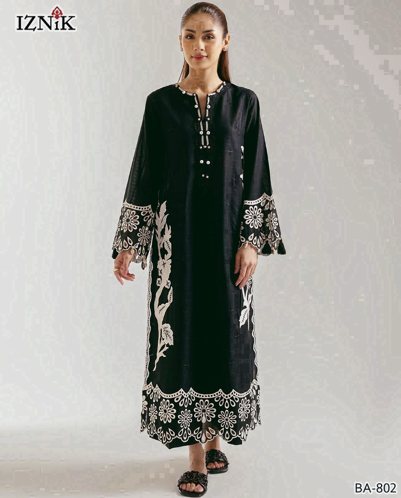 AS-18 EMBORIDER DHANAK 2PC